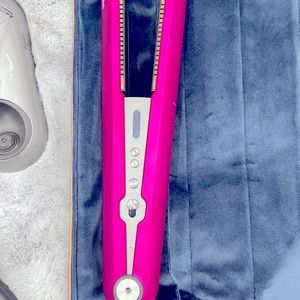 Dyson Corrale™ straightener pink